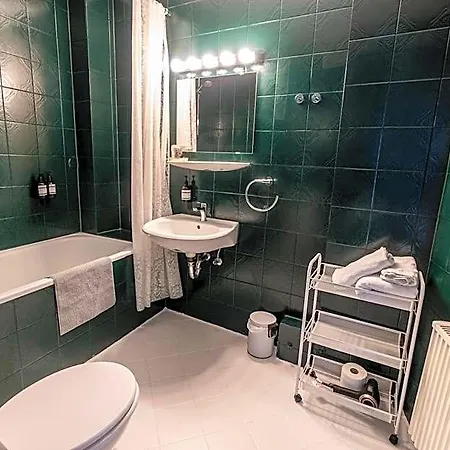 Ziegenhagen Otel Köln